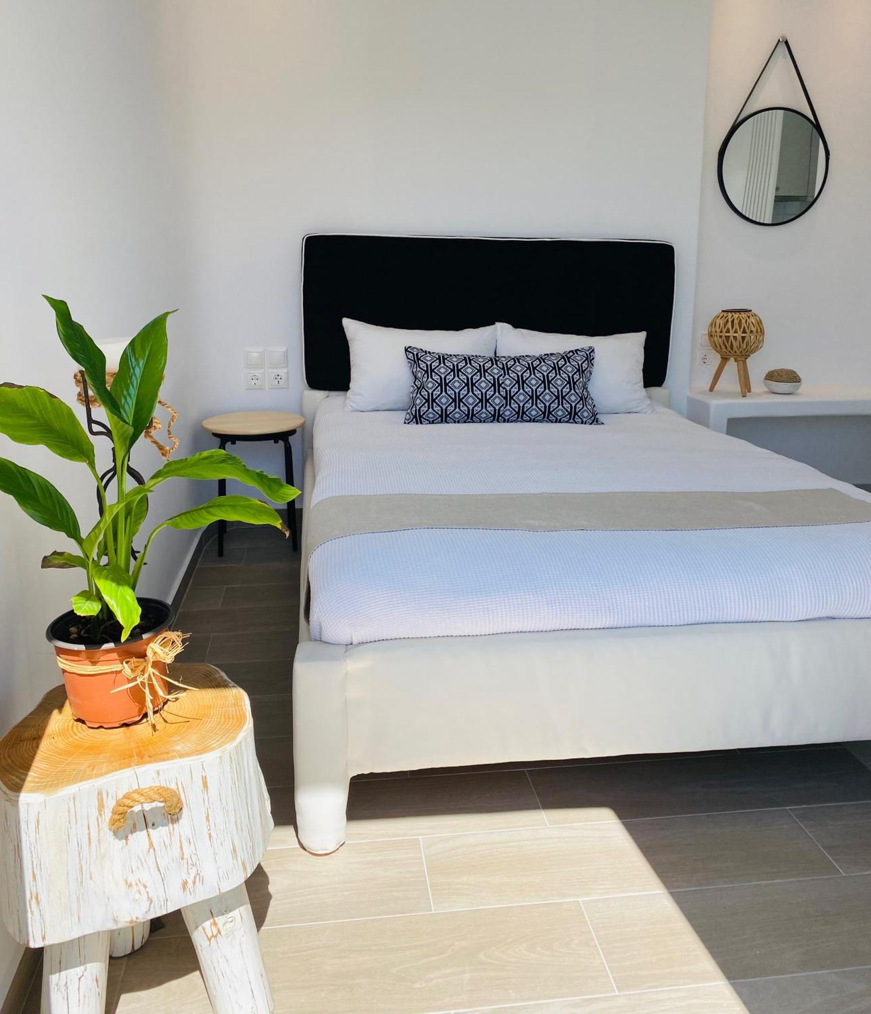 Tatiana Prive Villa&Apartments Klouvas Esterno foto